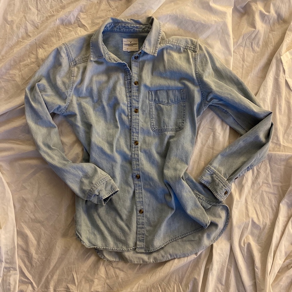 AEO Chambray boyfriend fit button up